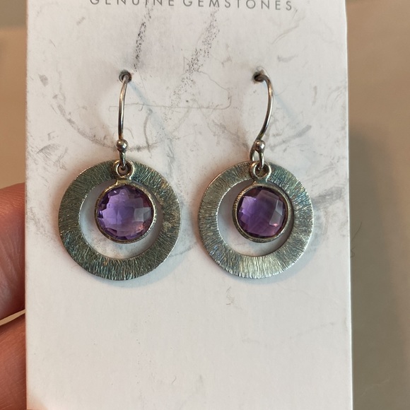 Sterling silver dangle earrings with Amethyst.  Never worn. great gift 🎁 - Picture 3 of 4